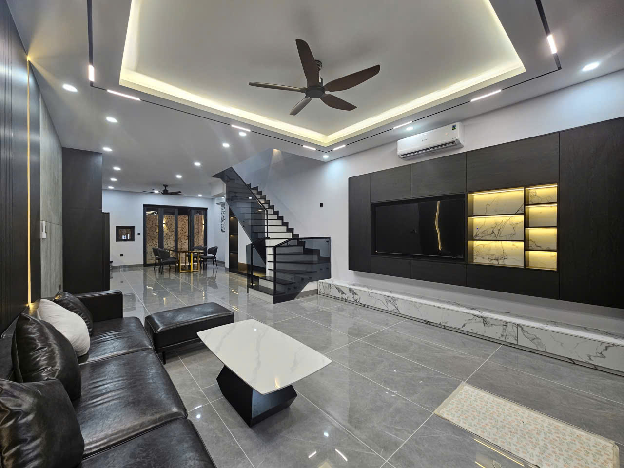 CHO THUÊ NGUYÊN CĂN MỸ GIA GÓI 8 GẦN HỒ BƠI